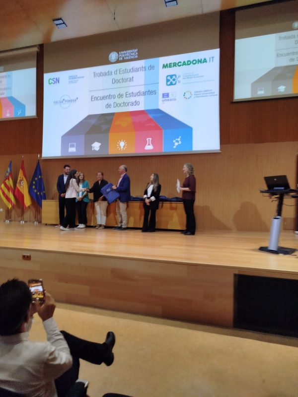 Foto entrega premio 2